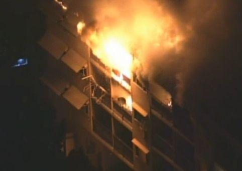 Redwood City, Calif.: 6-Alarm Fire in Apartment Complex