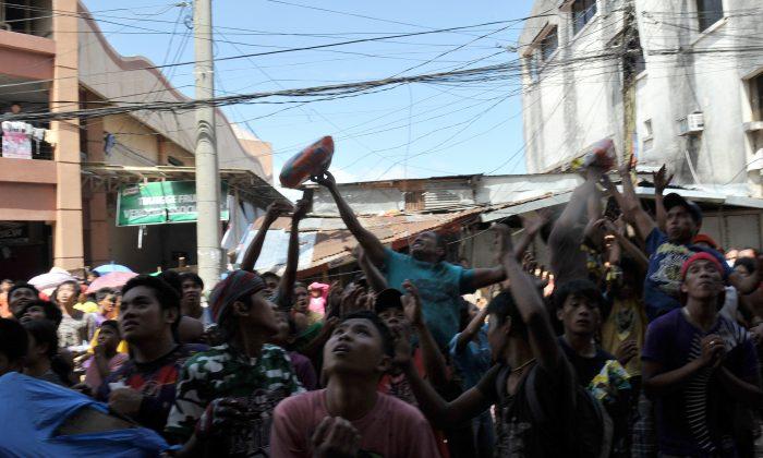 Tacloban City: Curfew, State of Emergency in Place in Philippines City Amid Looting