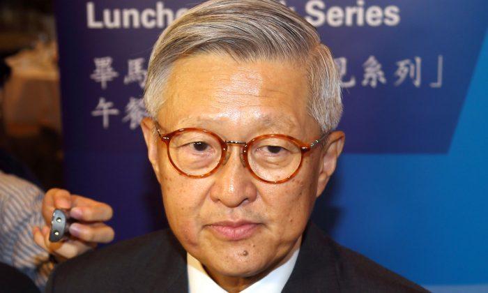 Former Hong Kong Chief Justice: Beijing Should Not Review Court Rulings