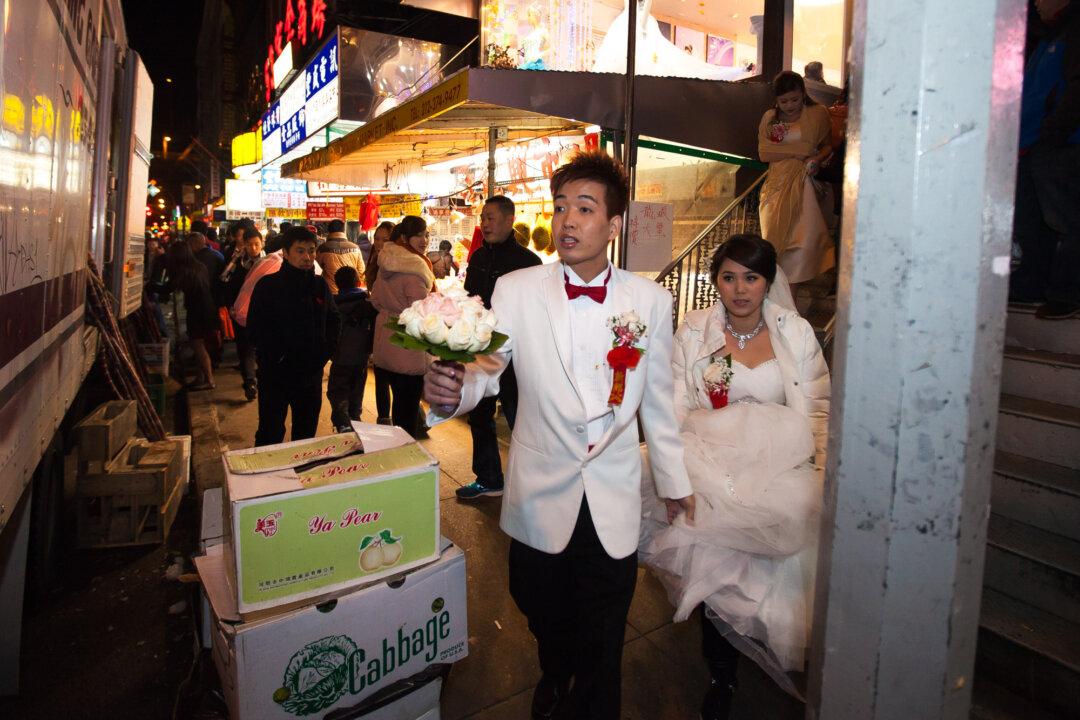 Thanksgiving in New York Busy With Chinese Weddings