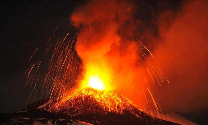 6 Volcanoes Erupting Today in 6 Countries