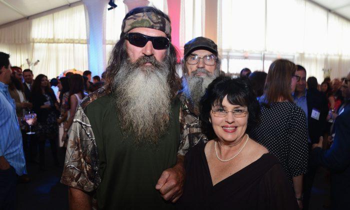 ‘Stand with Phil:’ Support for Phil Robertson, Duck Dynasty Star, Pours in After Suspension
