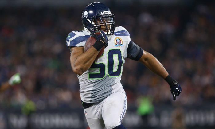 K.J. Wright Out With Foot Injury for 6 Weeks: Reports