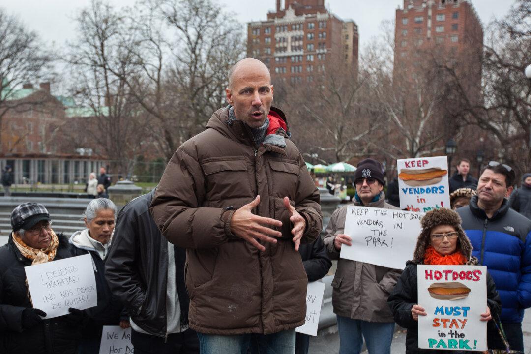 Hot-Dog Vendors to Disappear From Washington Square Park