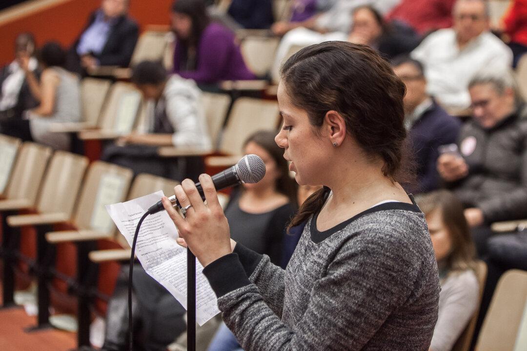 In Oddly Similar Terms, Parents Exalt the Common Core