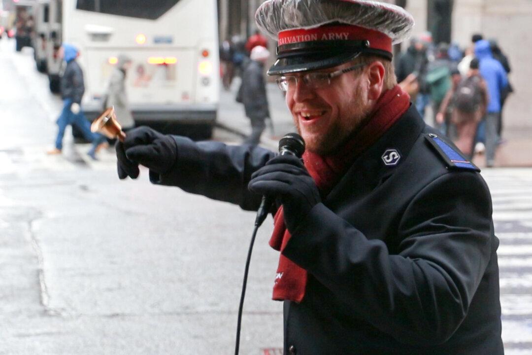 Salvation Army Ringers Get Donations With Pizzazz