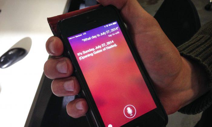 Siri ‘Open Gates of Hades’ July 27, 2014 iPhone Message Goes Viral: Why?
