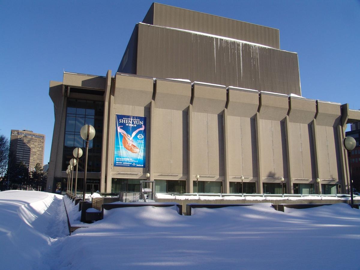Québec City Theatregoers Enchanted by Shen Yun