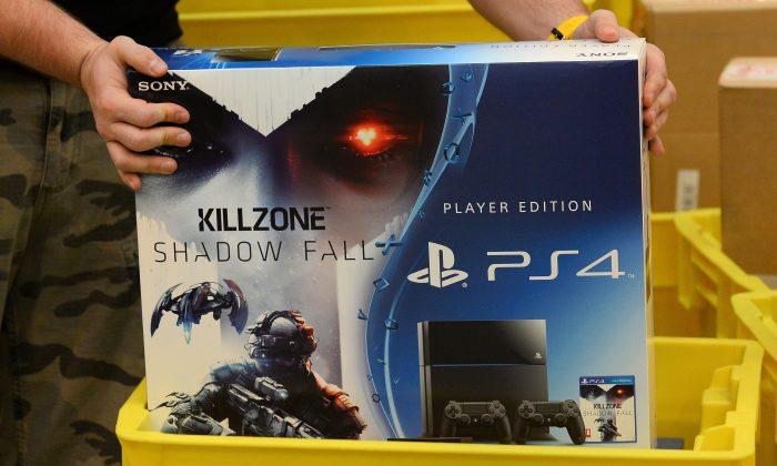 Xbox One vs PS4: Playstation 4 Converting More Gamers than Xbox
