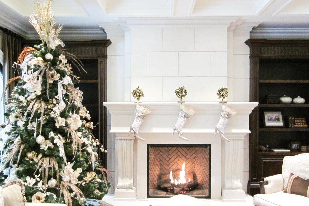 Decorate for the Holidays Like a Pro