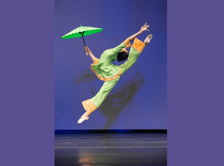 Classical Chinese Dance Competition Crowns Winners 