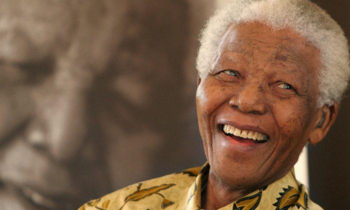 Nelson Mandela: CIA Sued for Records on Possible Role in Mandela Arrest