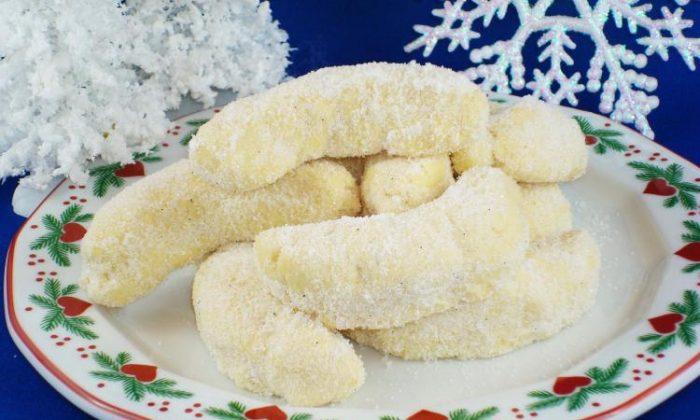Recipe for Vanilla Crescent Cookies