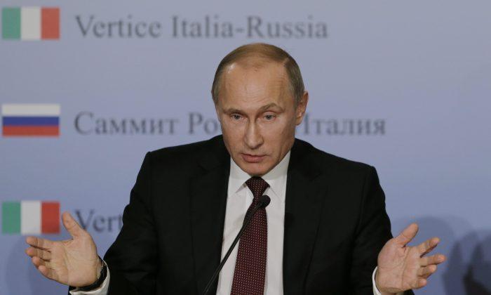 Russia’s Putin Rattles Sabre Over Canada’s Claim to North Pole 