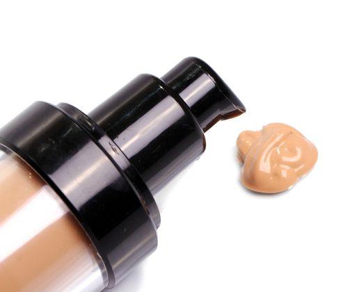How to Choose the Right Makeup Foundation
