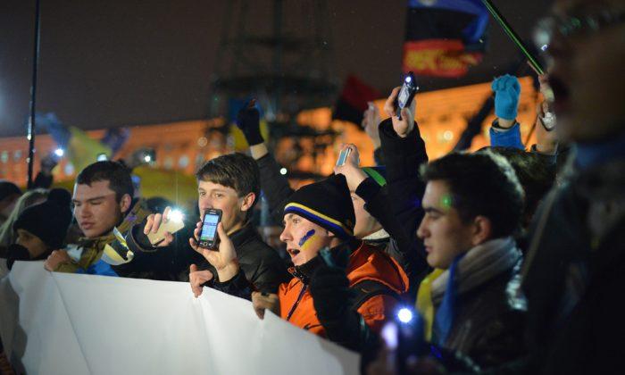 Social Media in Ukraine’s #Euromaidan Protests