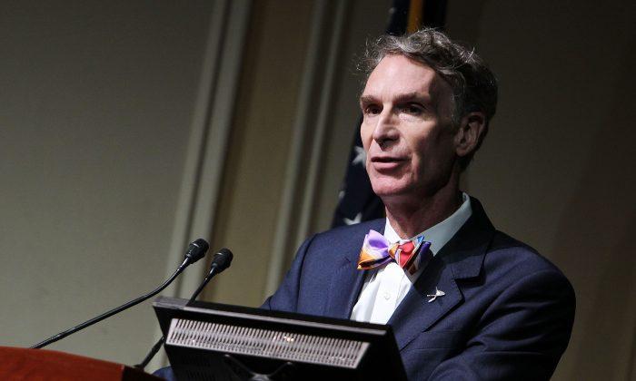 Bill Nye Says NASCAR Should Convert to Electric Cars