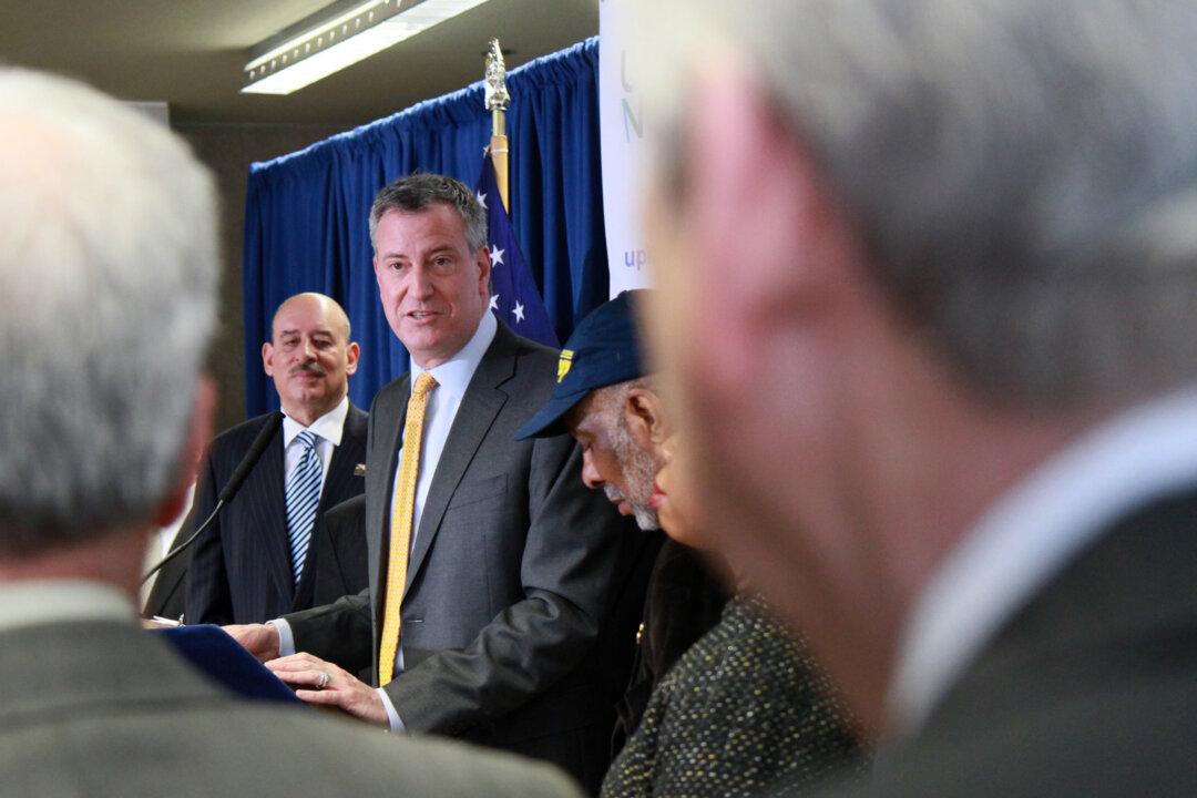 De Blasio Won’t Budge on Pre-K Plan Despite Cuomo’s Proposal