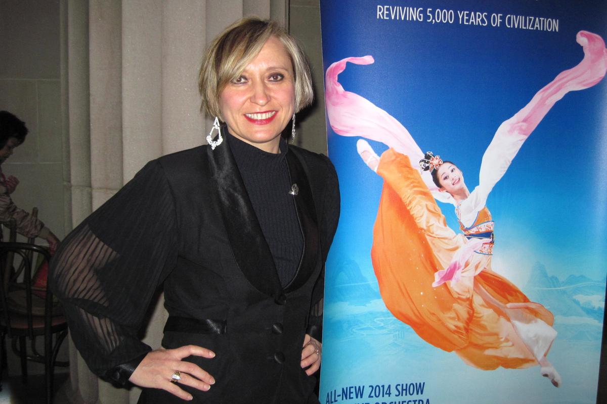 Radio Host: Shen Yun Soprano ‘Vibrated my soul’