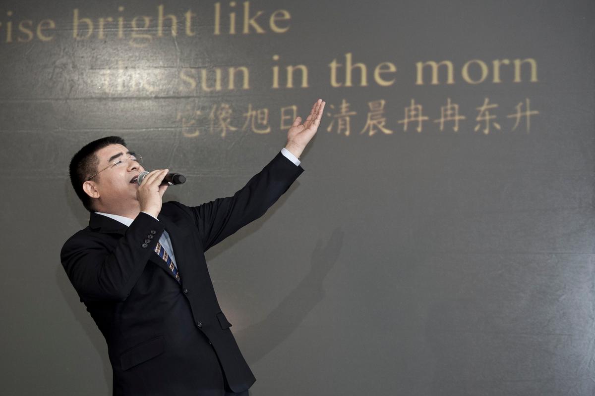 Sinister Karaoke: Chinese Tycoon Tries to Buy NY Times, Sings, Then Revives a Deadly Hoax