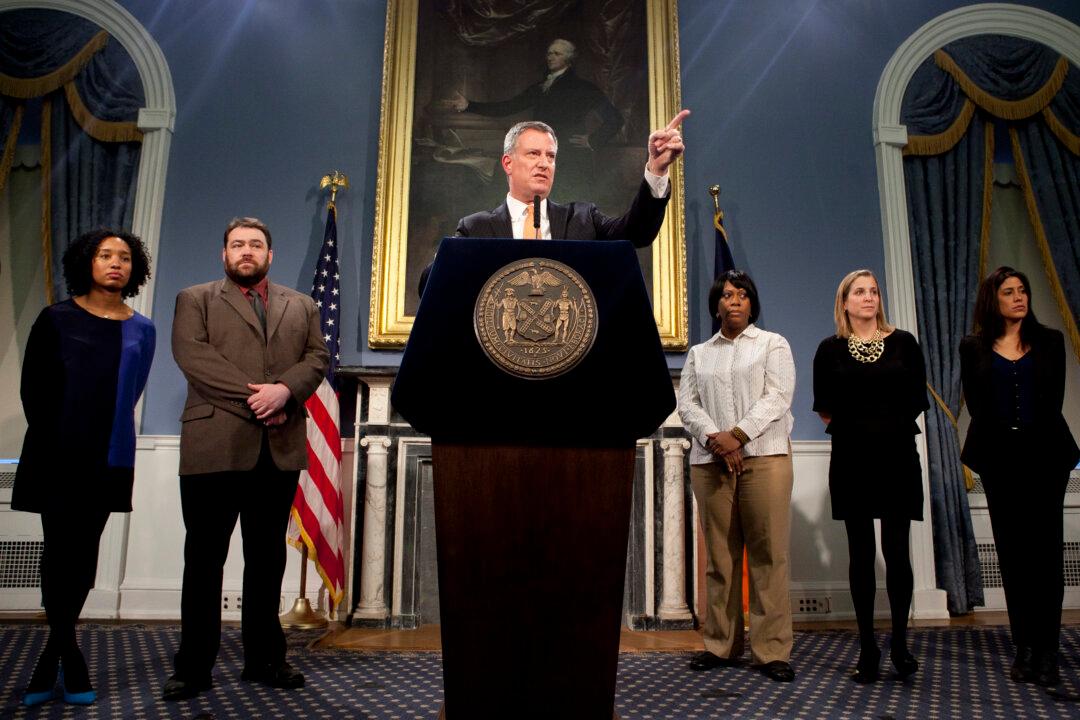 De Blasio Appoints Press Team