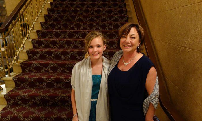 Young Saxophonist Respects Shen Yun Orchestra