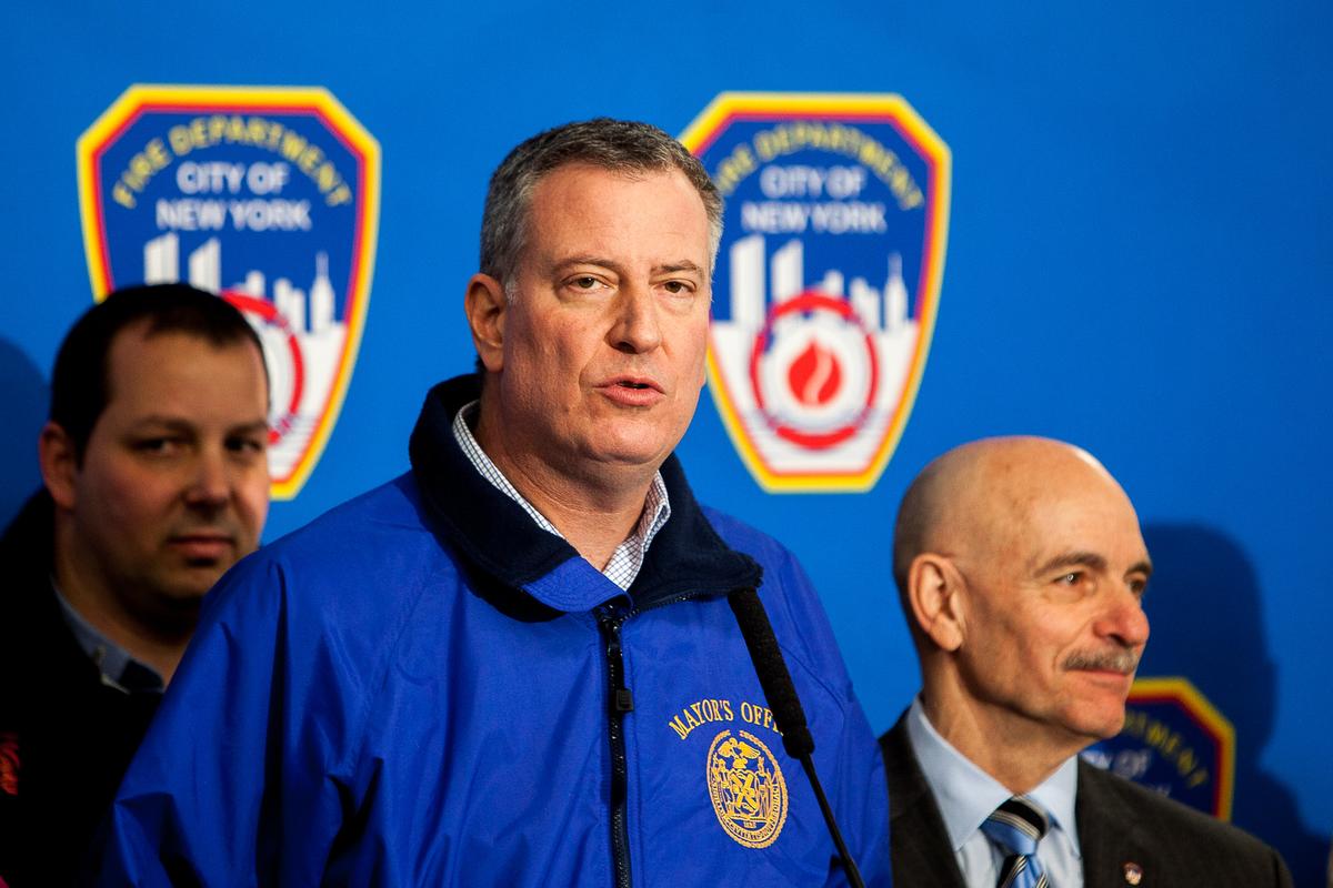 De Blasio Defends Open Schools After Snow Storm, Praises Response