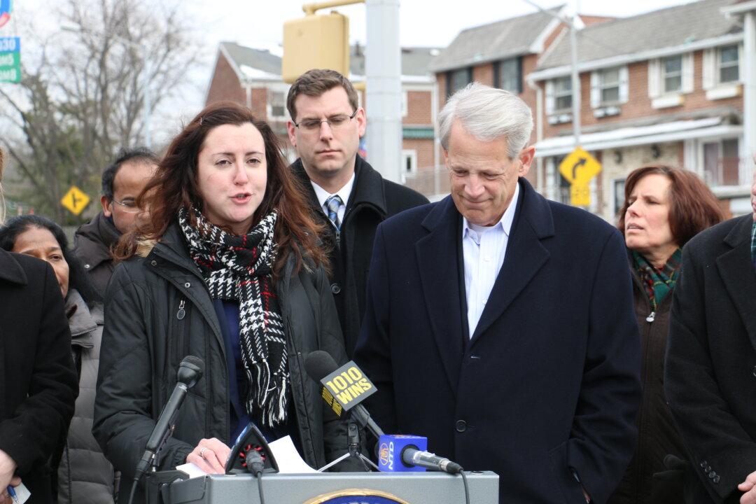 Officials Call for Better Bus Service to Douglaston, Queens