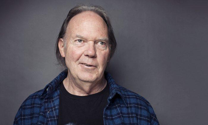 Why Neil Young Is Winning the Oil Sands Narrative