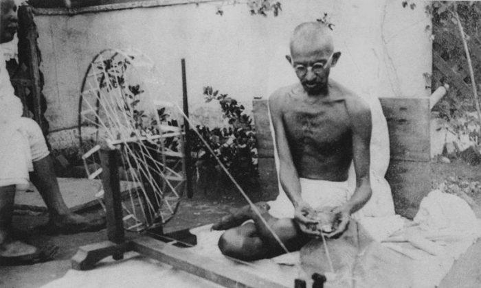 20 Gandhi Quotes on Courage, Service, Non-Violence, Self-Improvement, Conviction