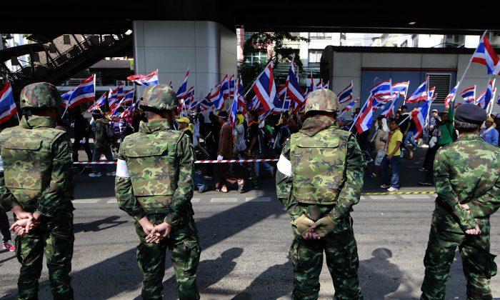 With No Compromise in Sight, Thai Military Warns of Intervention