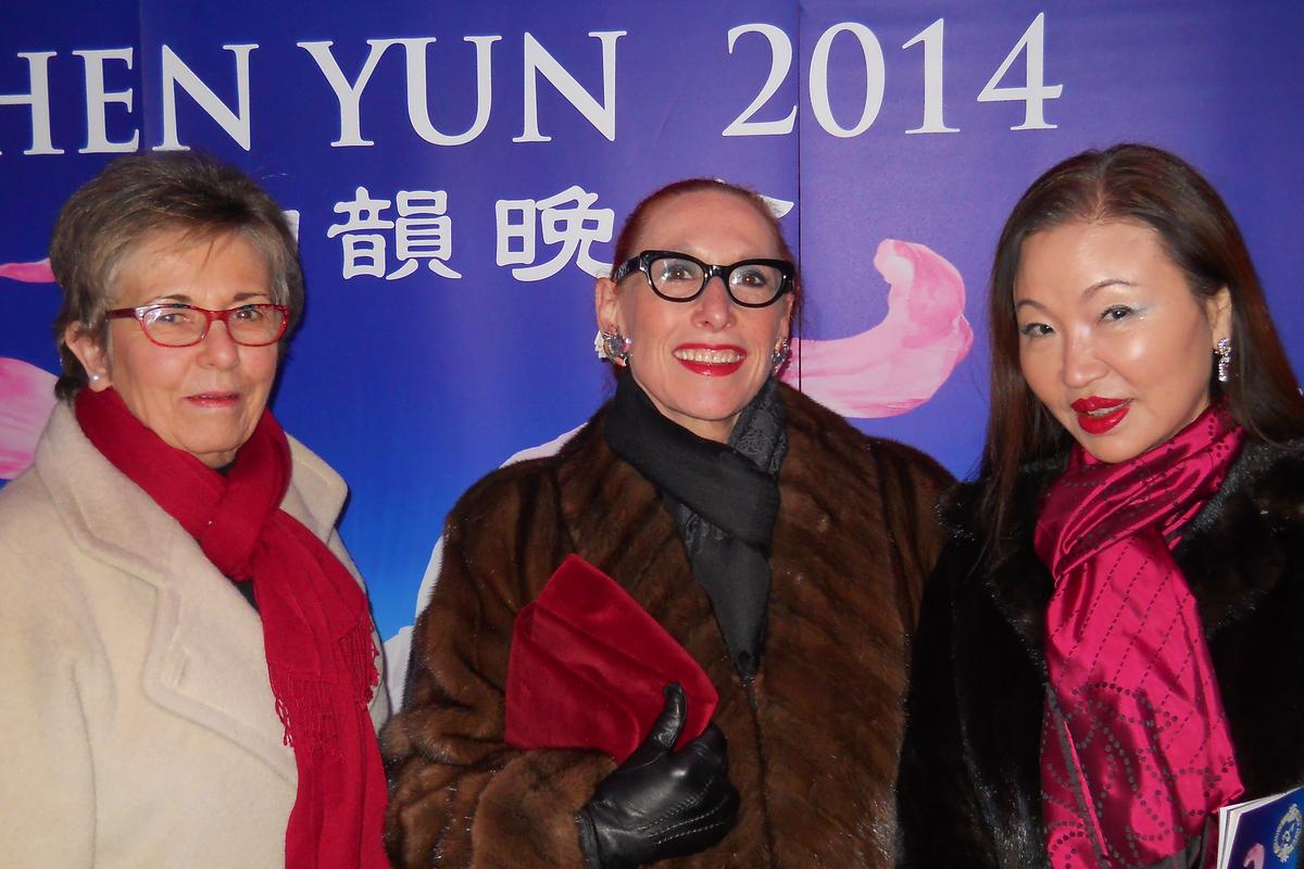 Fashionable Friends Take a Trip With Shen Yun