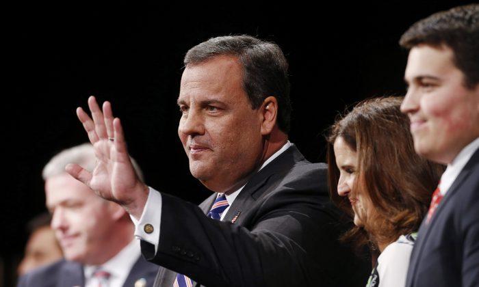 Gov. Christie Inaugurated Under Cloud of Controversy