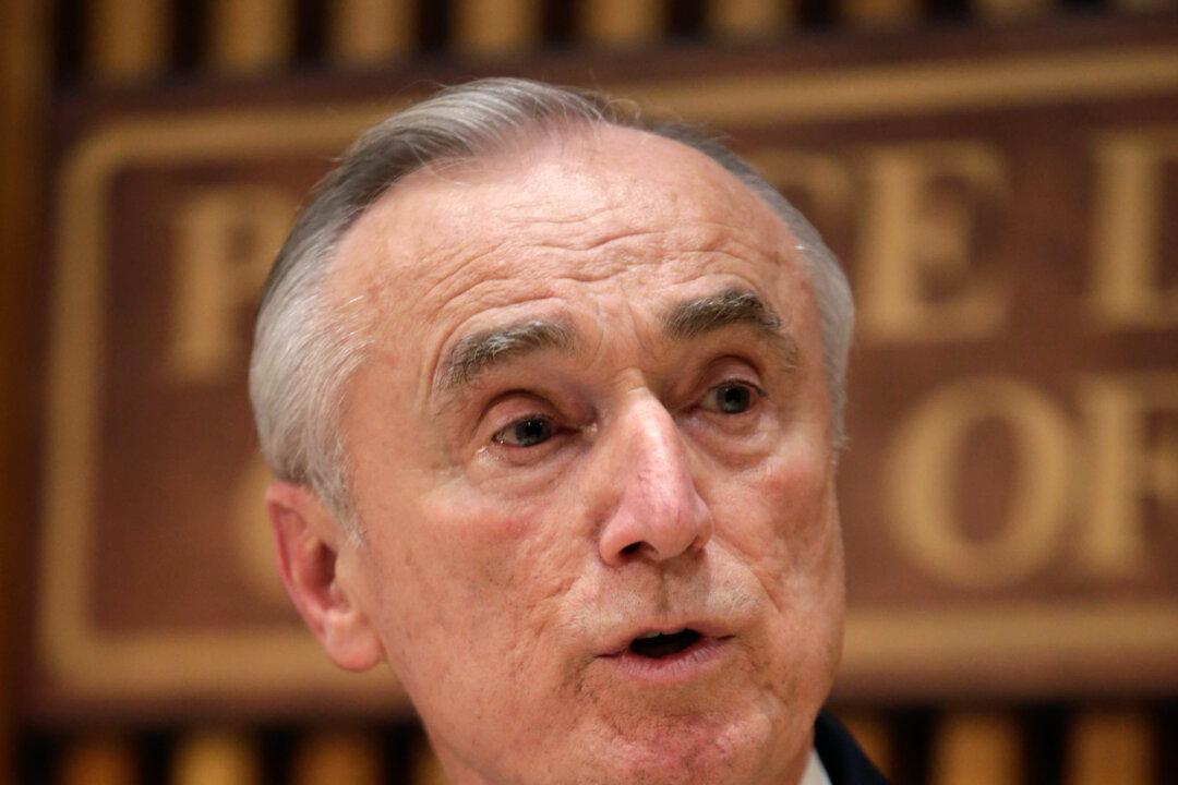 Bratton Wants Apple Kill Switch