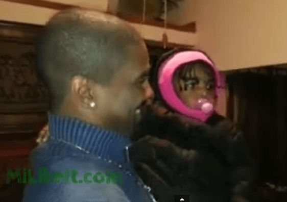 ‘Confused Baby Girl Meet Her Father’s Twin Brother For The First Time’ Video Goes Viral