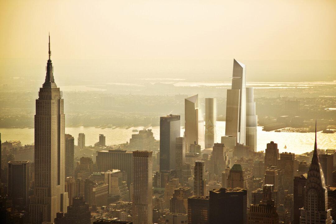 NYC Mayor de Blasio Reaches Living Wage Deal on Hudson Yards Project