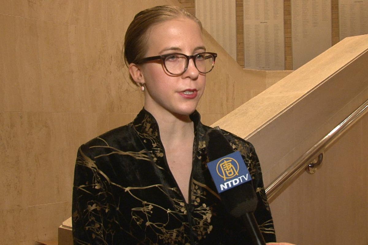 Shen Yun Is Inspiring, Says Artist