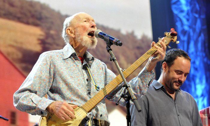 Pete Seeger as Media Maker and Critic