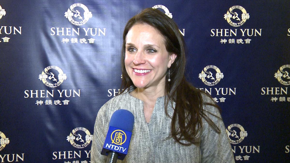 Denver Audience Besotted With Shen Yun