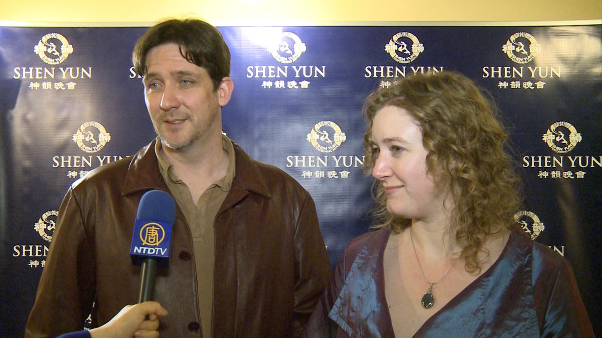 Shen Yun Vocalists’ Passion Brings Tears to Audience’s Eyes