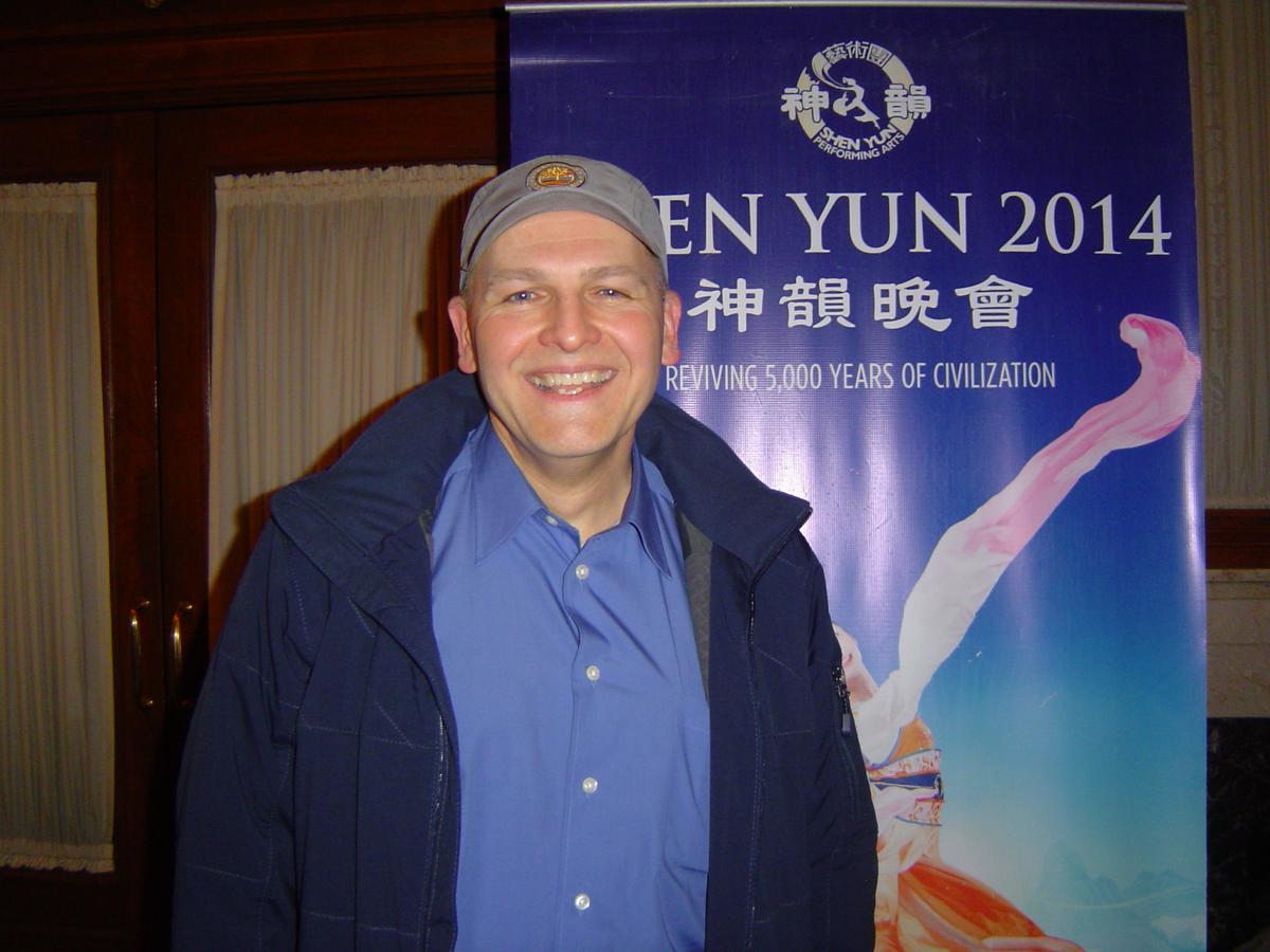 Musician Says Shen Yun ‘Felt like being above where you were’