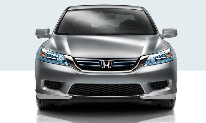 2014 Honda Accord Hybrid: The New Segment Leader