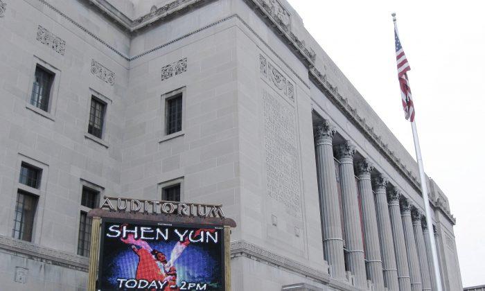 Shen Yun’s Efforts to Revive Chinese Culture Important, Says Academic 