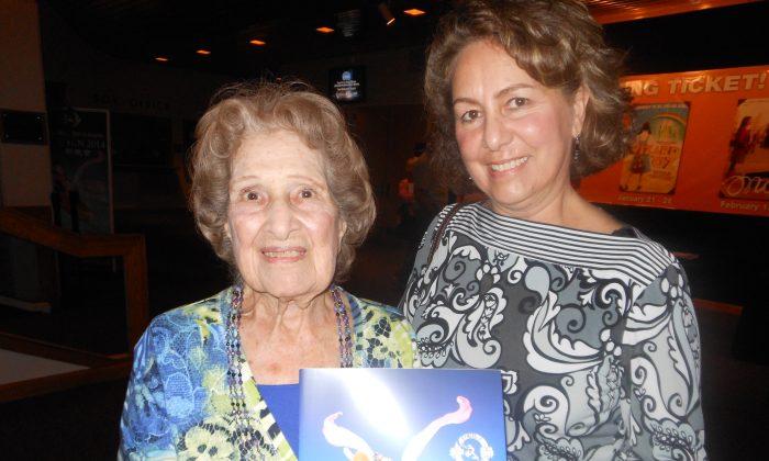Theatergoer, 95, Hopes to See More of Shen Yun