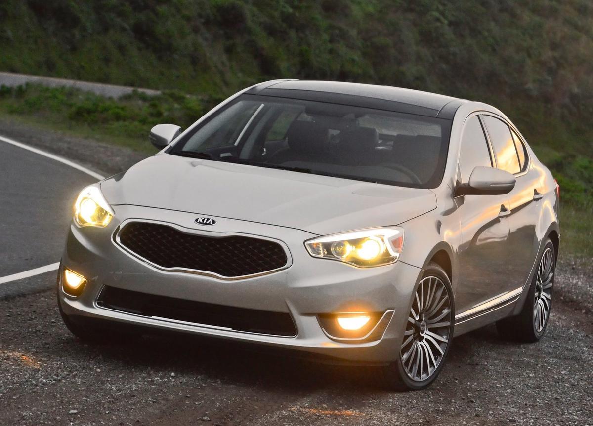 2014 Kia Cadenza: Sedan Excellence