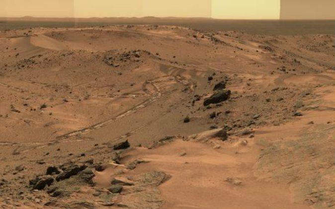 Mars Alien Sighting? Former NASA Employee Claims She Saw ‘Men Walking on Mars’ in 1979
