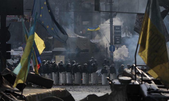 East or West? Battle Lines Clear in Struggle for Ukraine’s Future