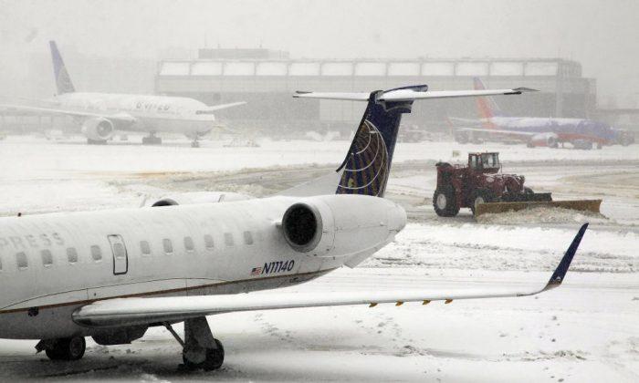 Three-Hour Flight Delays at New York City Airports