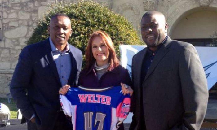 Running Back Jennifer Welter Becomes First Woman to Play in Indoor Football League Game