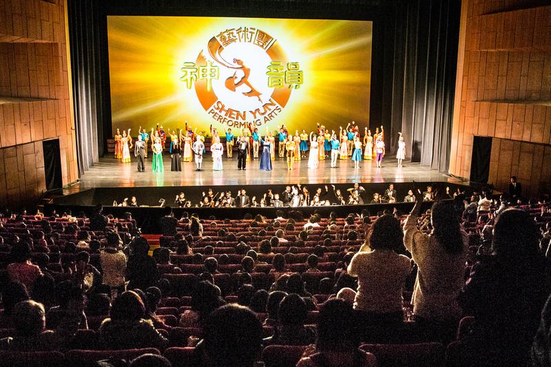 Folk Dancer: Shen Yun Makes the Globe Become More Compassionate